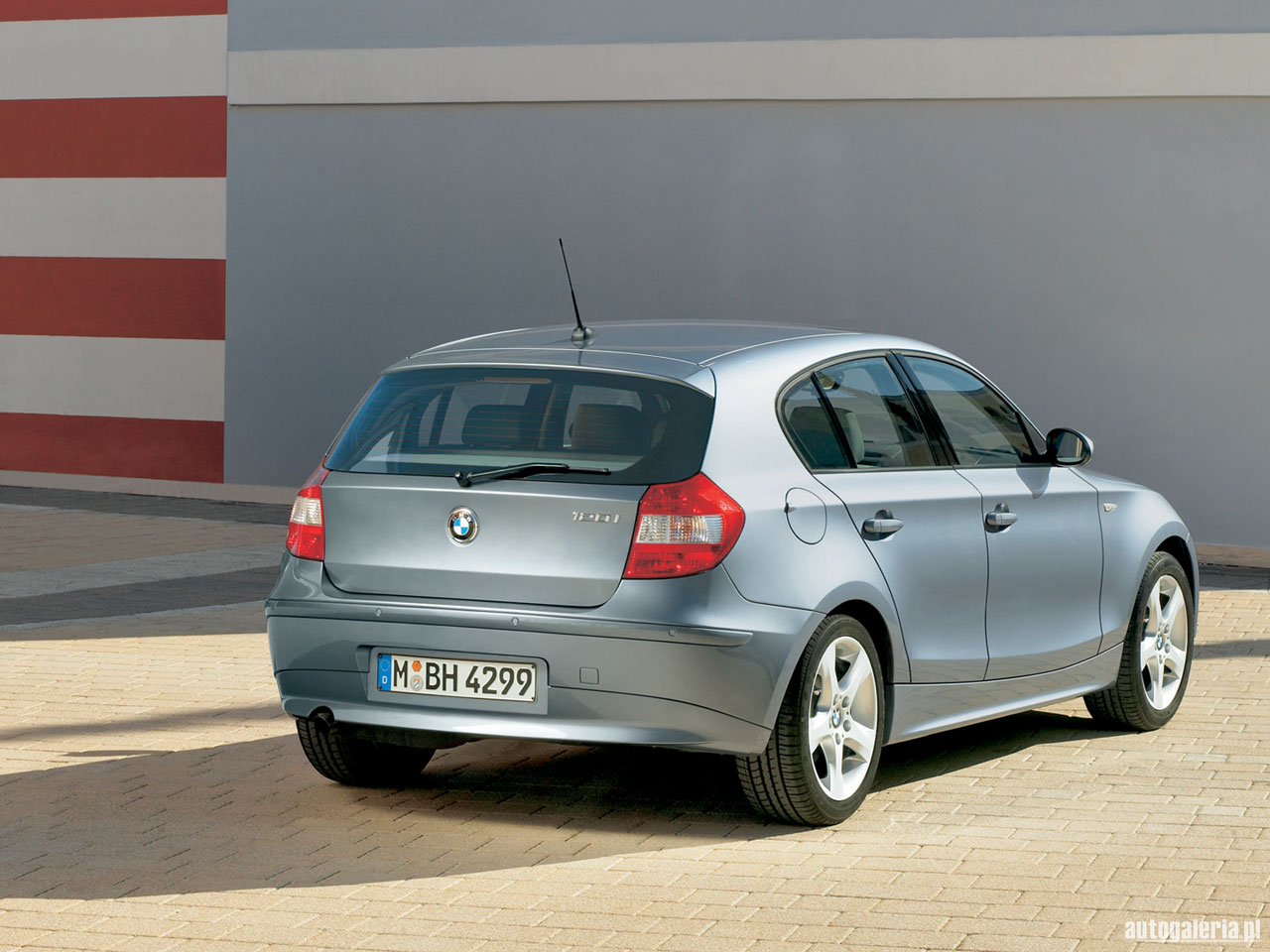 Toutes Les Voitures Du Monde Bmw Serie 1 5 Portes